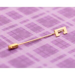 Vintage Gold Plated Geometric Letter C Stick Pin - V18